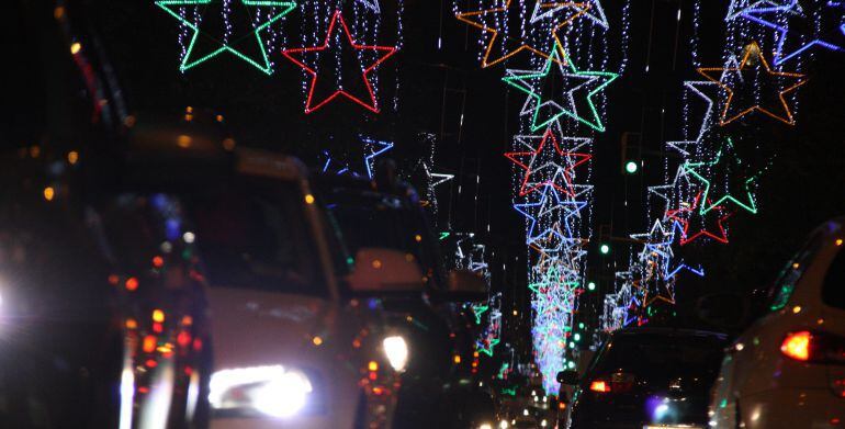 L'encesa es farpa el 27 de novembre, atenent a la reclamació dels comerciants