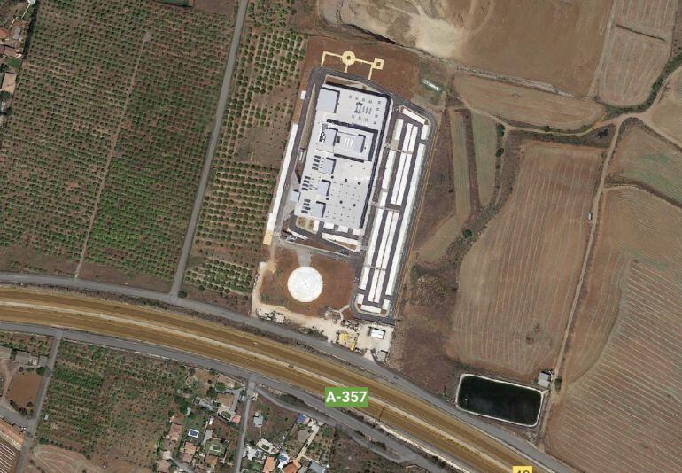 La parcela que ocupa el hospital "fantasma" de Cártama (Málaga) terminado hace más de tres años