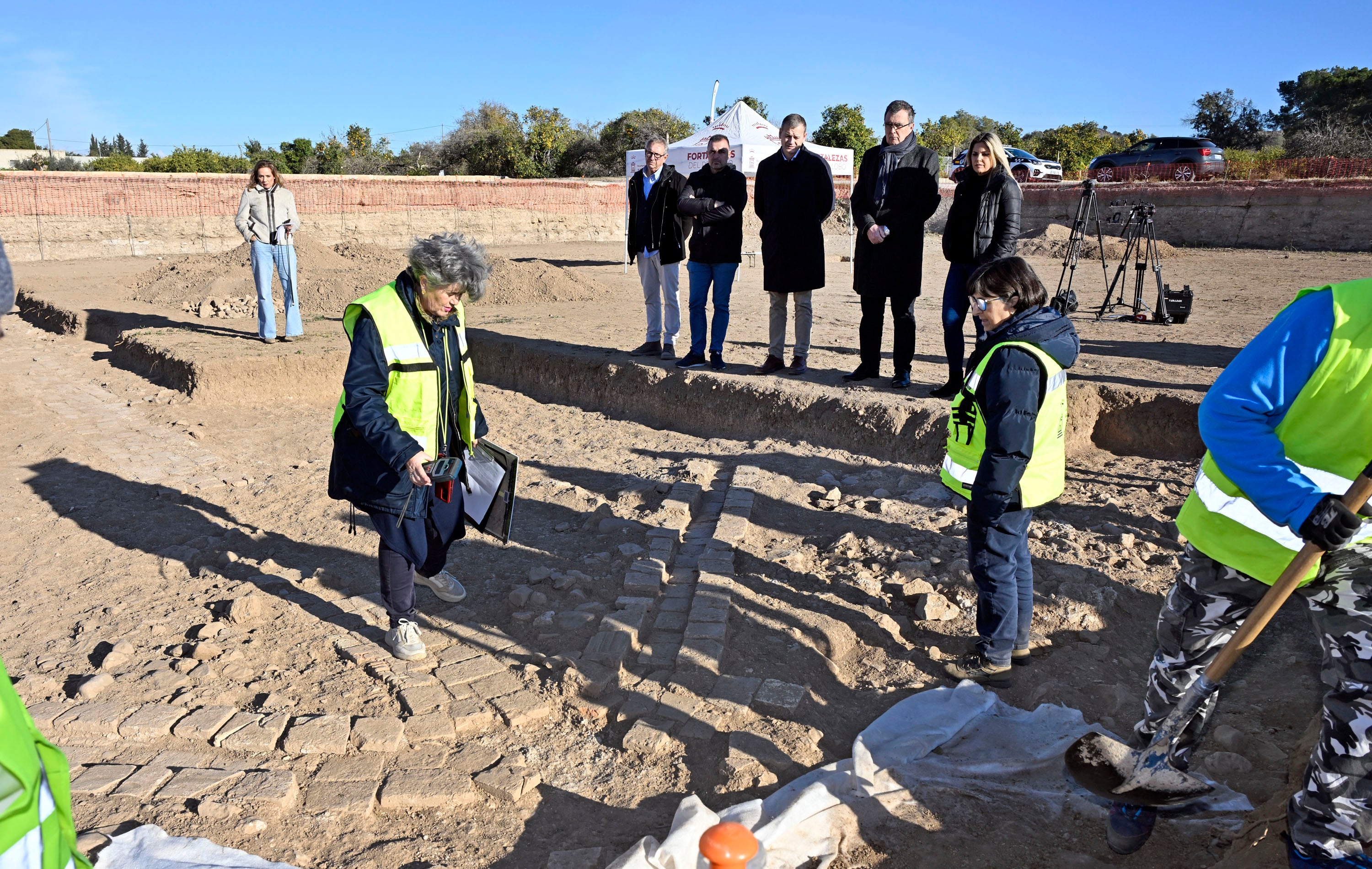 Excavaciones en Las Fortalezas del Rey Lobo (Murcia)