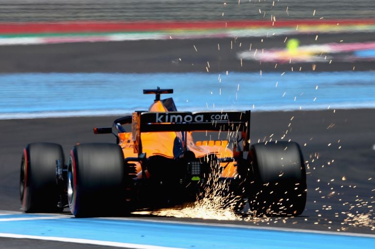 Alonso, durante los libres de este viernes