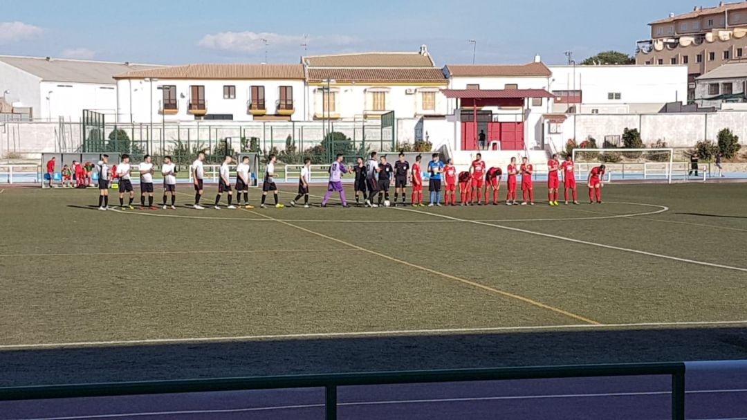 Momento del saludo inicial, en un encuentro anterior, Sabiote Jódar