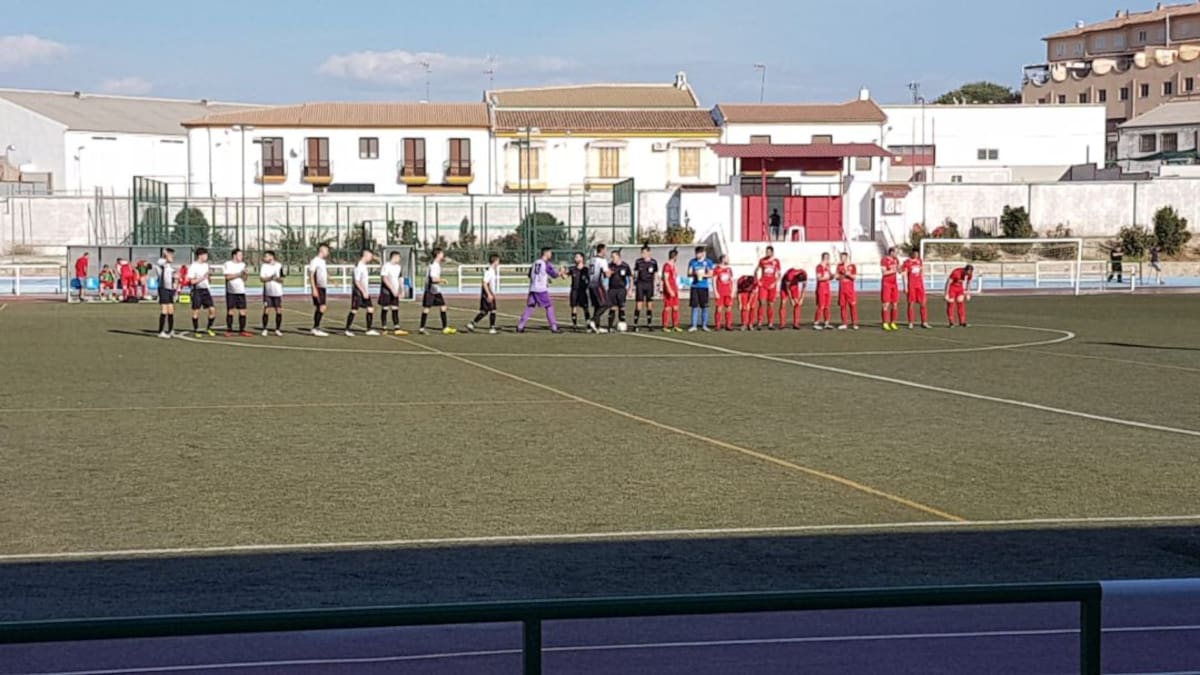 La actuación de la colegiada provoca la primera derrota del Jódar CF