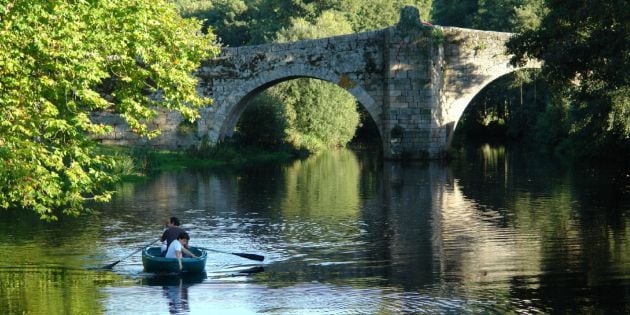 Paseo en barca por el Río Arnoia