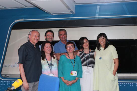 Las ganadoras del concurso, en el estudio de La Ventana.