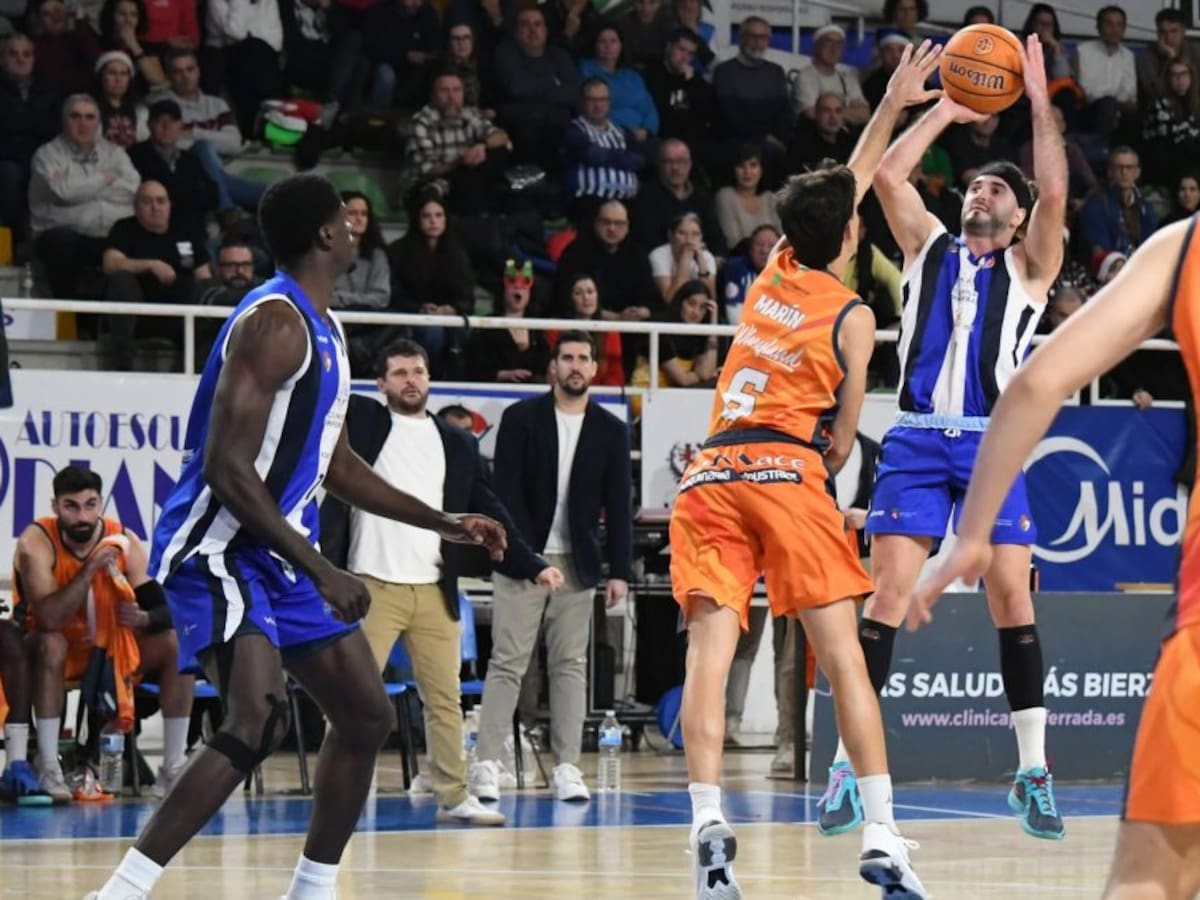 Derrota en Morón del Clínica Ponferrada SDP
