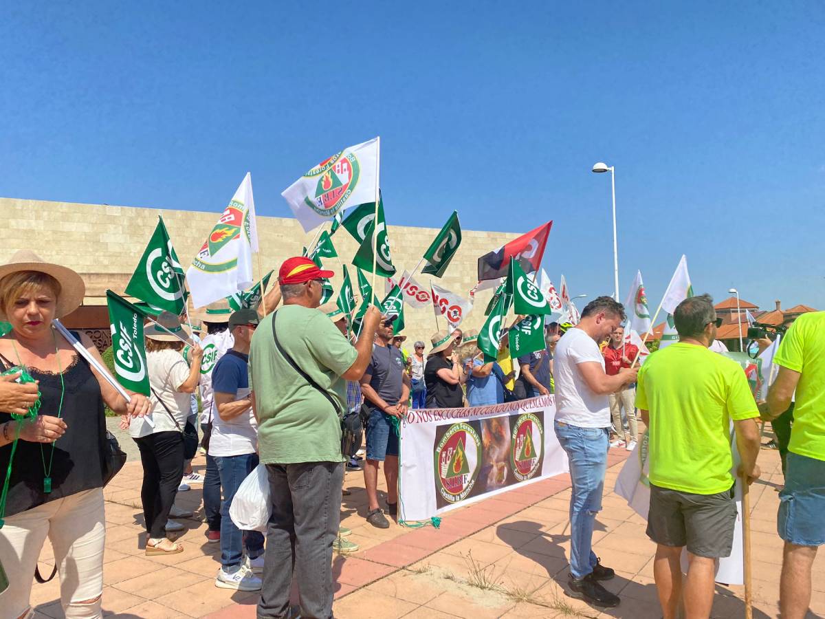 Algunos de los sindicatos en la concentración