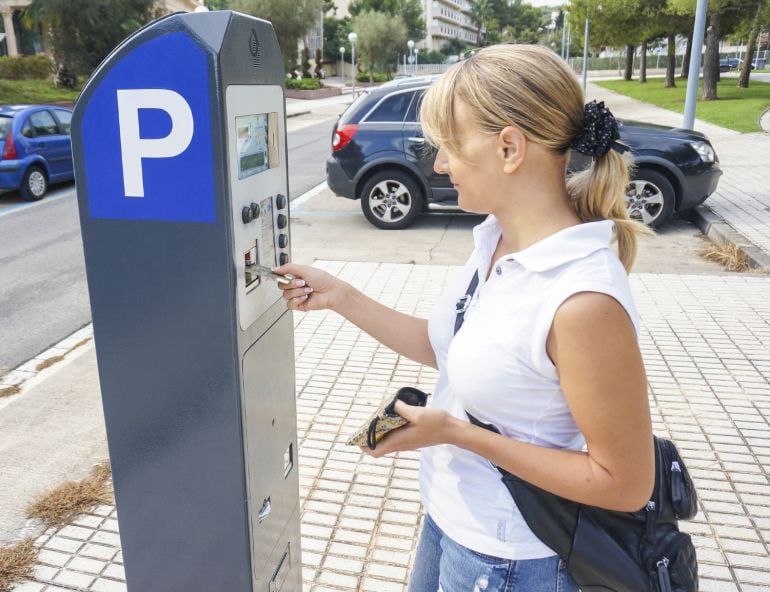 El grupo de Ganemos en el Ayuntamiento de Palencia plantea que el usuario de la ORA pague por el tiempo real que utiliza