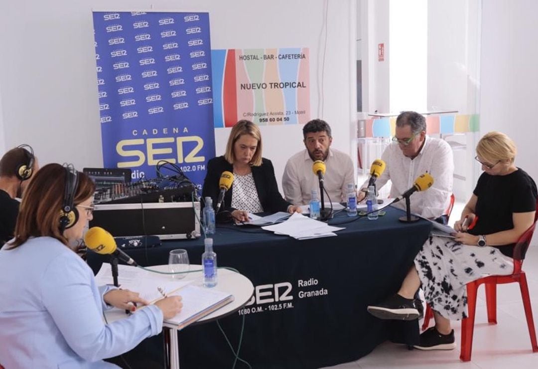 Los candidatos políticos con representación municipal en el ayuntamiento de Motril, Luisa García Chamorro, Francisco Sánchez Cantalejo, Antonio Excámez e Inmaculada Omiste