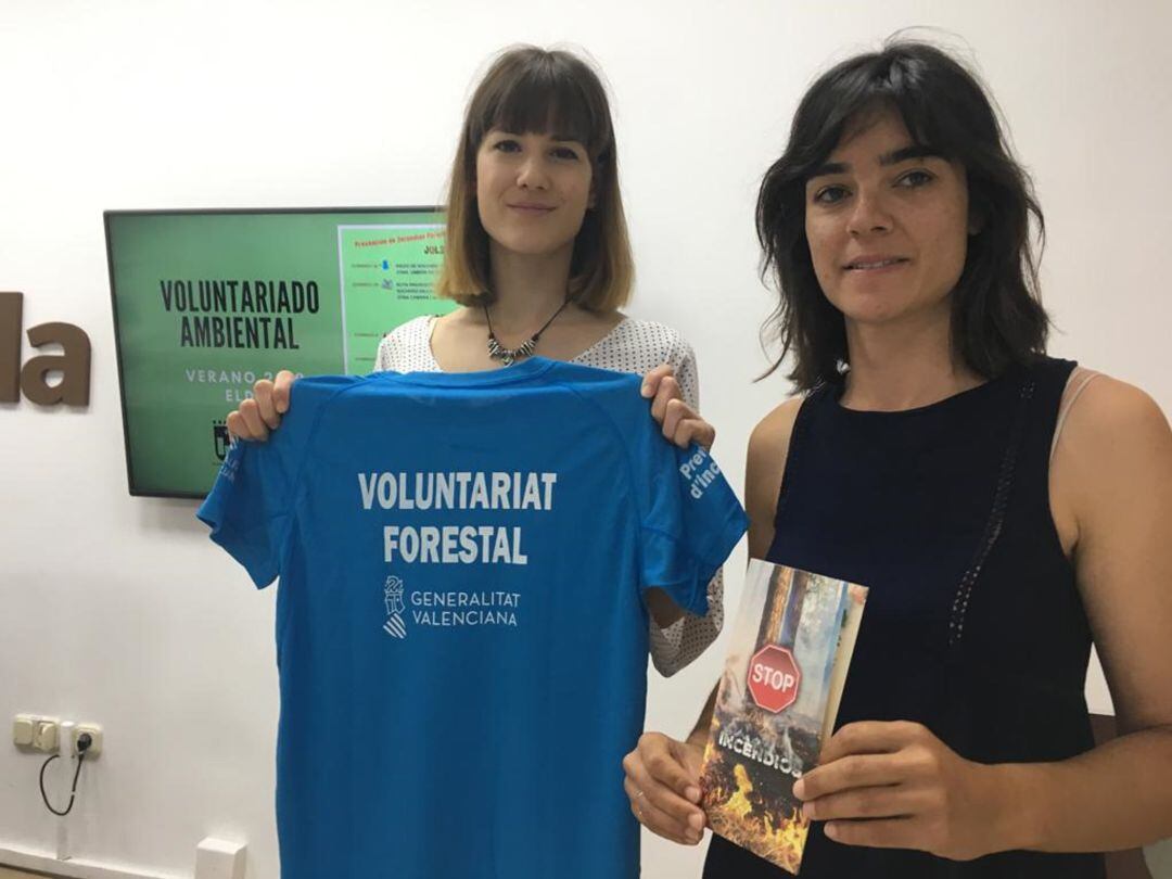 Concejala y trabajadora empresa en rueda de prensa