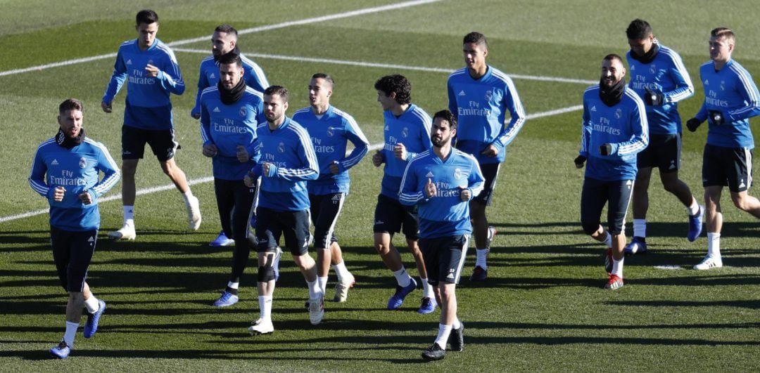 Los jugadores del Real Madrid se entrenan en Valdebebas