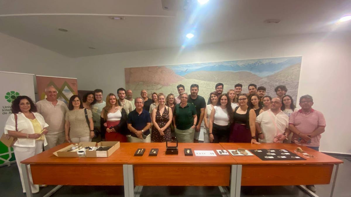 Continúan los múltiples hallazgos en las excavaciones del yacimiento arqueológico de la Cueva del Nacimiento del río Cuadros de Bedmar