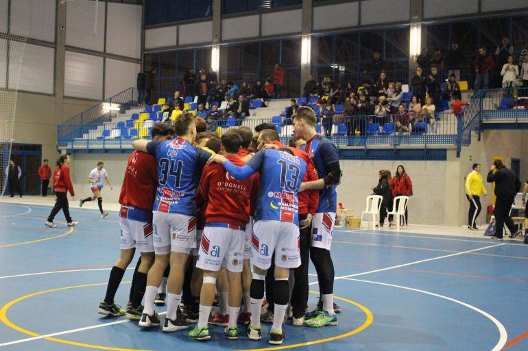 El CD Agustinos celebra la victoria frente a Torrevieja