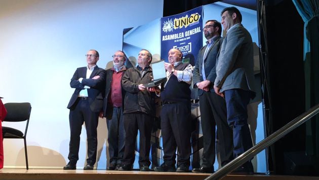 Homenaje a la familia Gracia Osma a cargo de la Asociación Comarcal de Empresario y Comerciantes de El Provencio (UNICO) celebrado en enero de 2020.