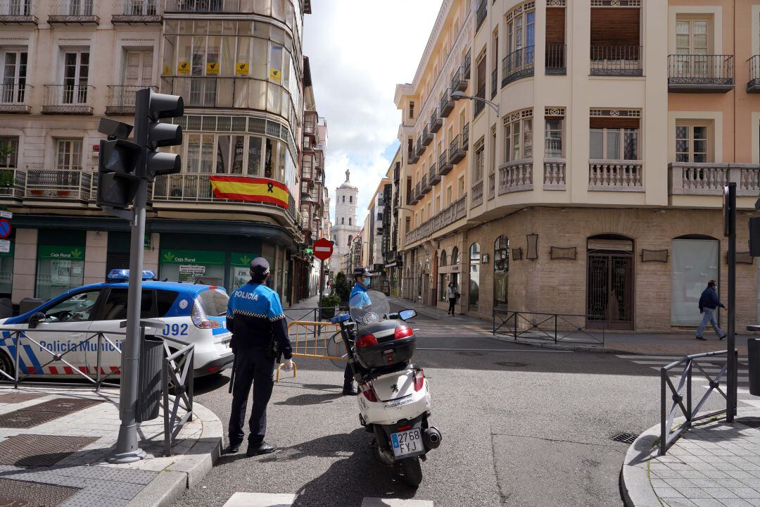 Calle cortada en el centro de Valladolid