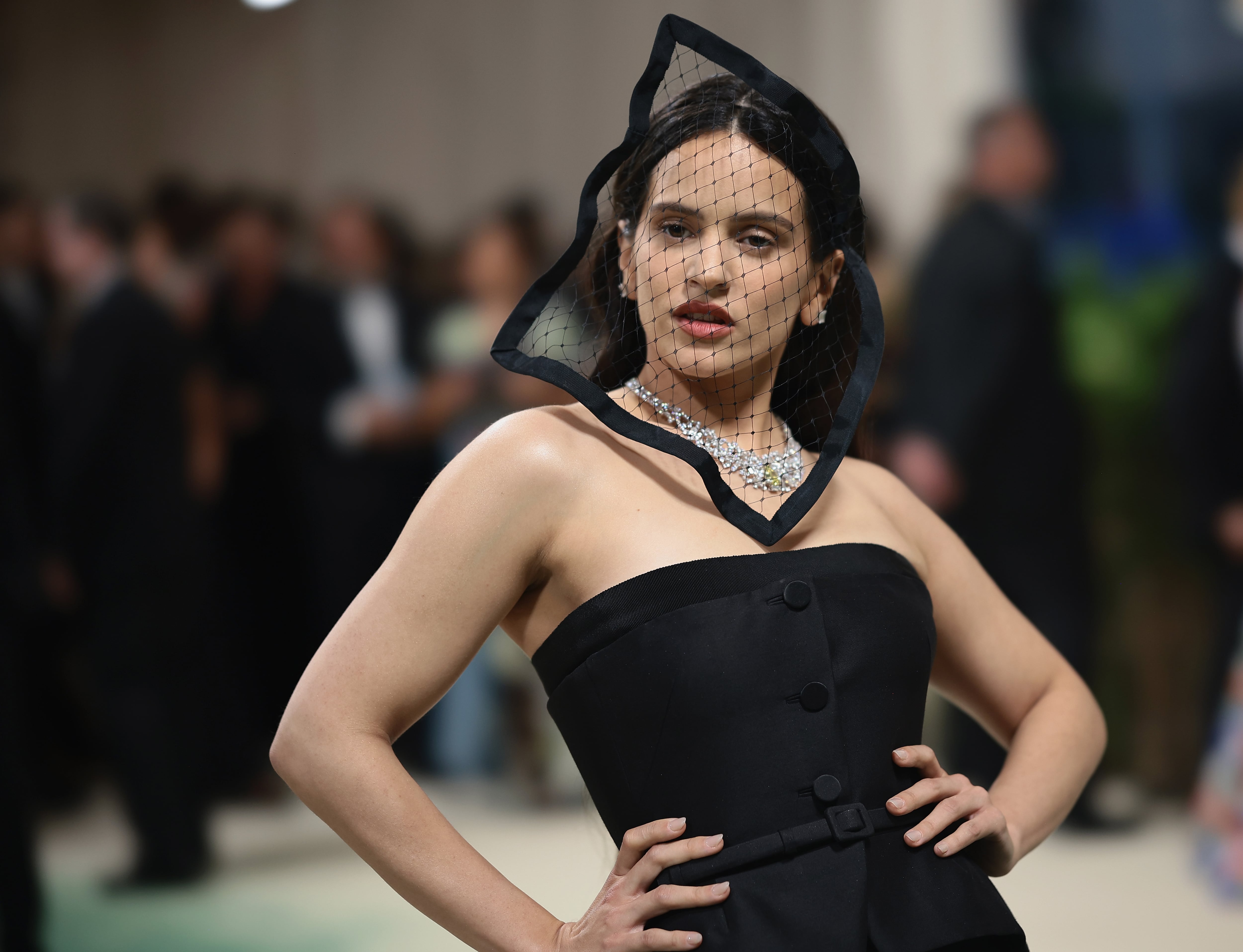 Rosalía inicia las obras de su nuevo proyecto en L&#039;Hospitalet. (Photo by Dimitrios Kambouris/Getty Images for The Met Museum/Vogue)