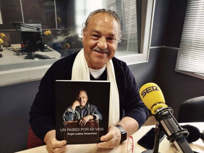 Ángel Juárez als estudis de la Cadena SER