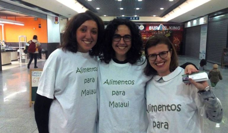 Los voluntarios de la campaña &#039;Alimentos para Malaui&#039; agradecen el aumento de la solidaridad entre los vecinos de la zona norte