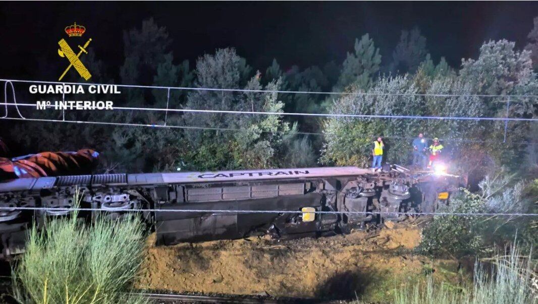 Imagen del descarrilamiento del tren en As Neves
