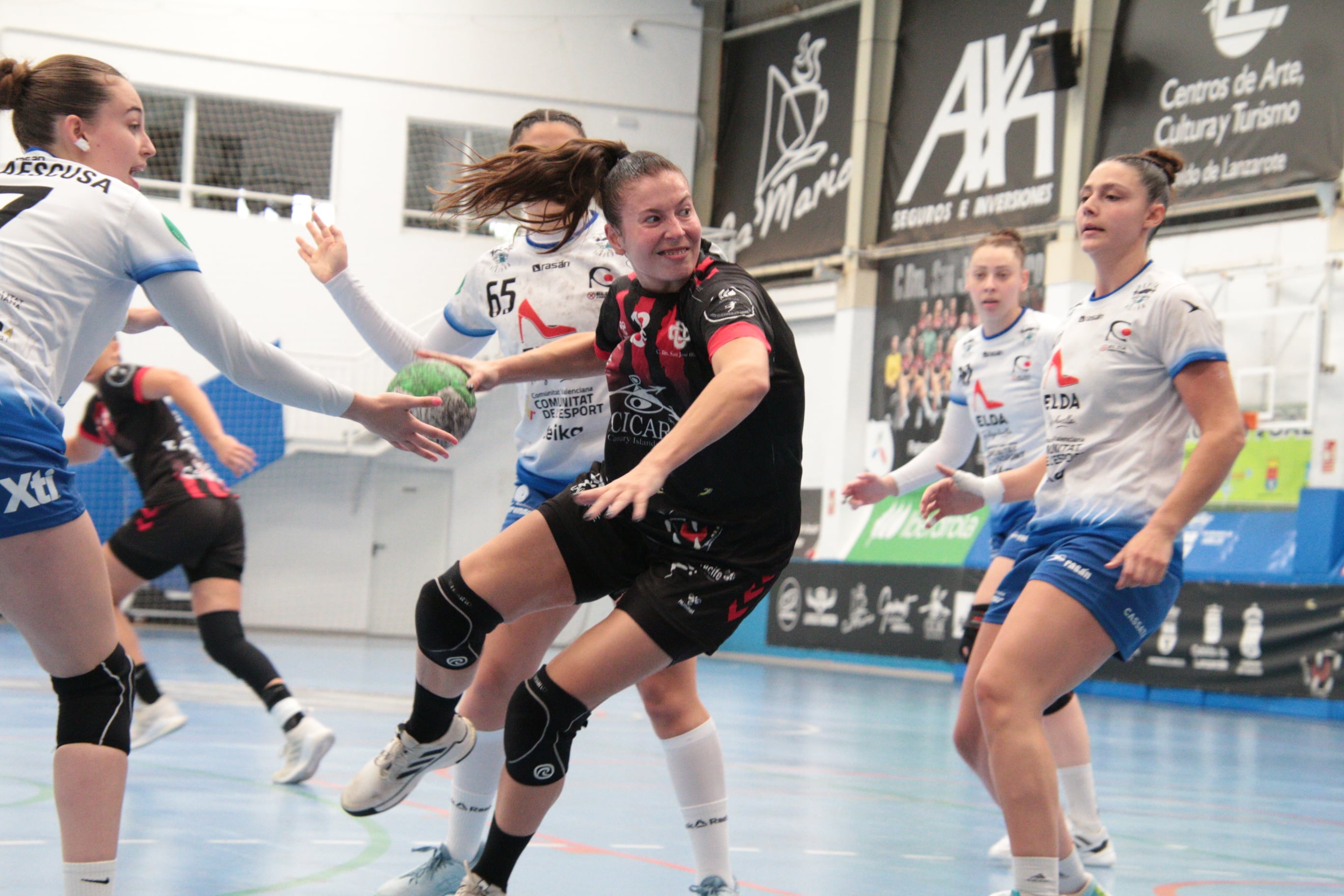 El CICAR Lanzarote Ciudad de Arrecife frente al Elda Prestigio.