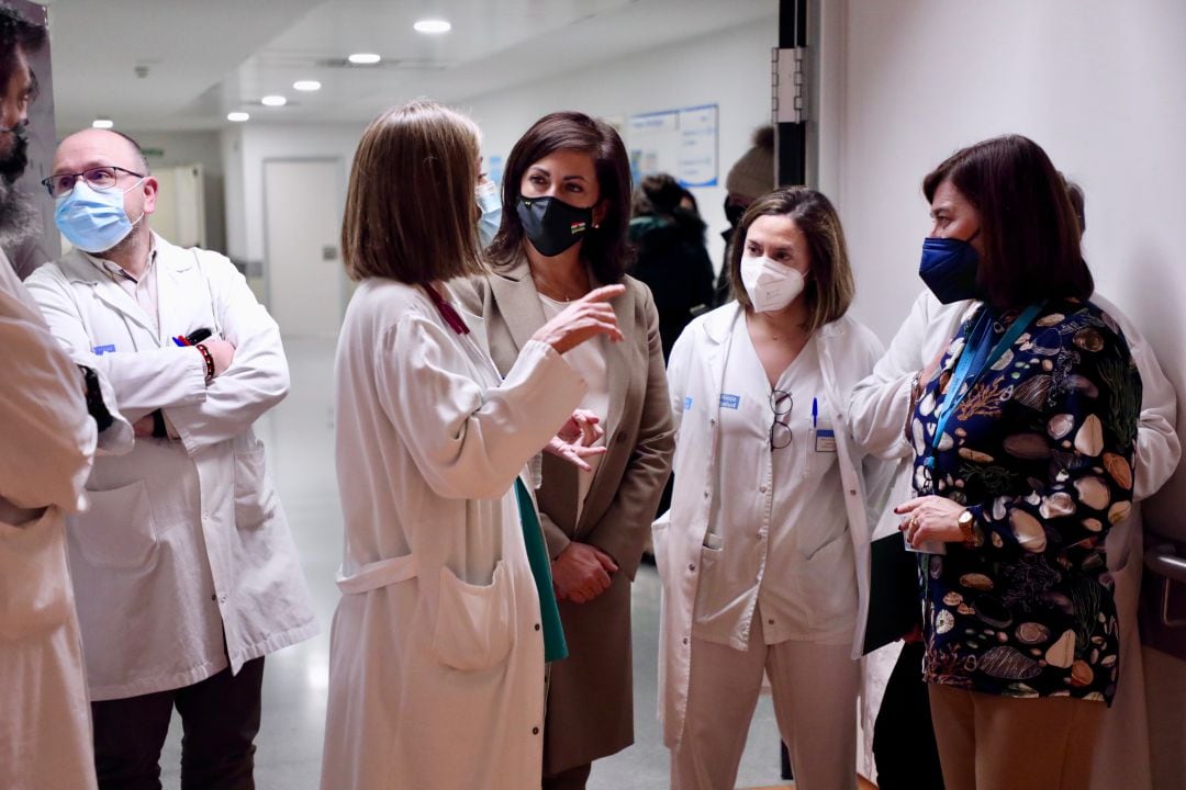 Concha Andreu en la inauguración de la UCI Pediátrica y Cirugía Mayor en el Hospital San Pedro. 