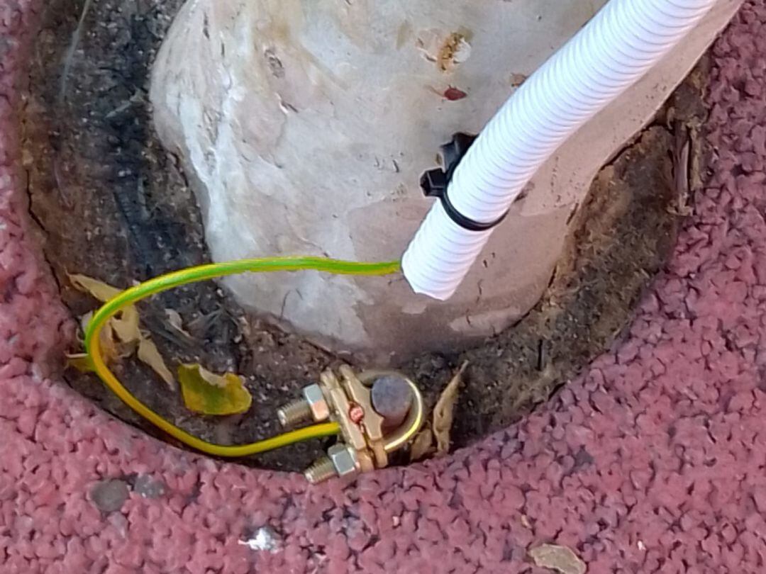 Instalación eléctrica en la Plaza Mayor denunciada por el PSOE por falta de seguridad