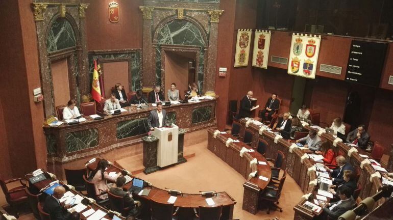 La Región dejará en junio de ser la única comunidad autónoma española sin una norma sobre parejas de hecho