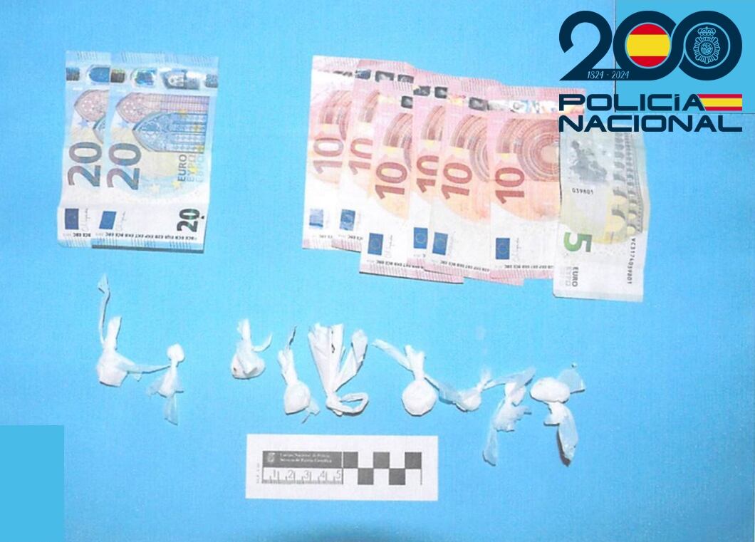 Material incautado en una de las dos operaciones de la Policía Nacional contra la droga en fiestas patronales de Aranda