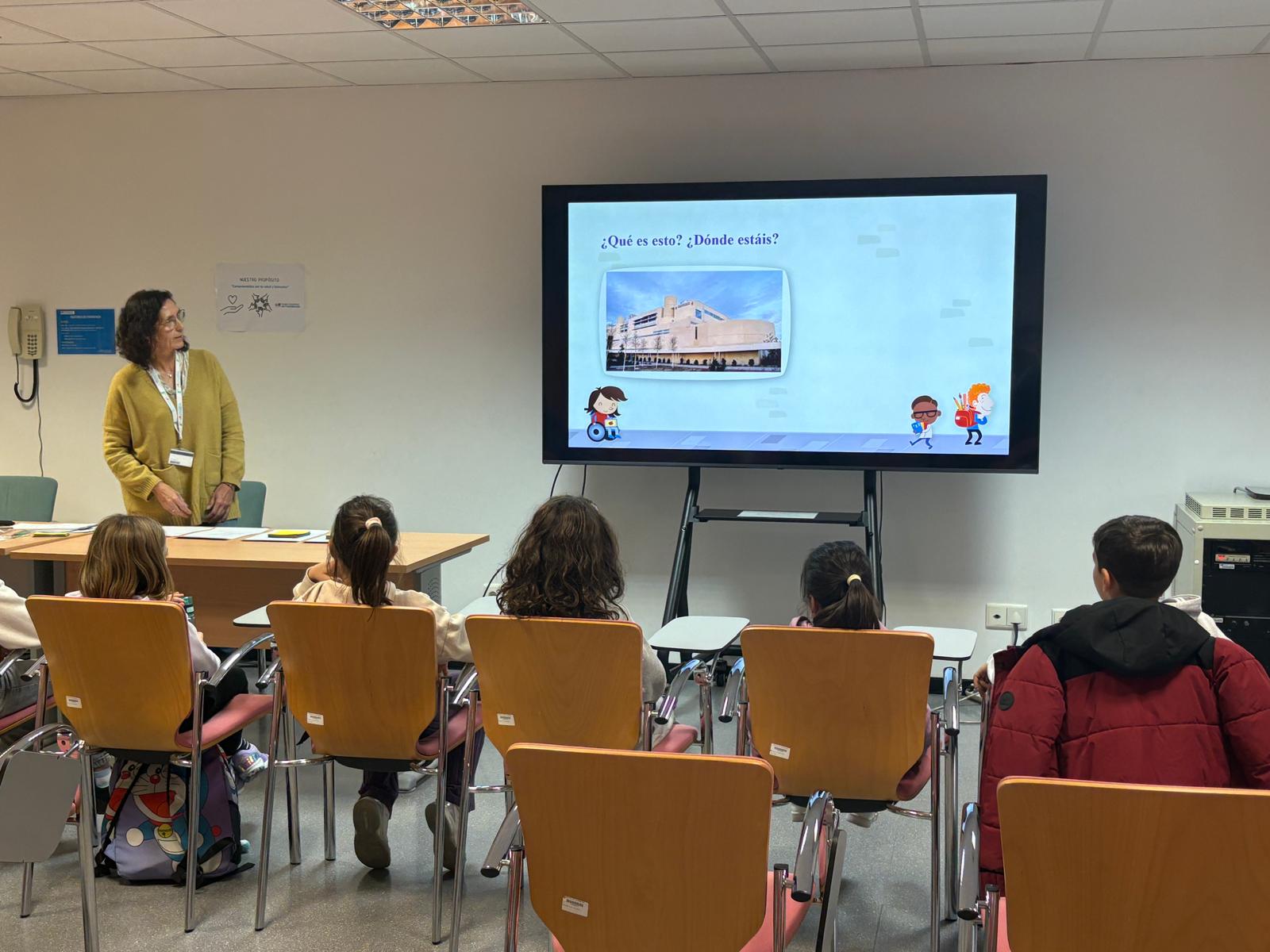Imagen de uno de los talleres pediátricos sobre diabetes en el Hospital de Fuenlabrada