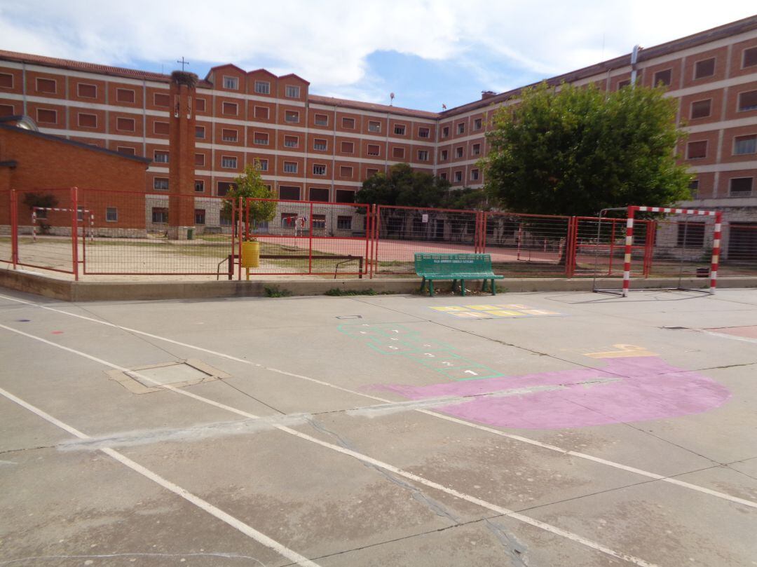 El comedor de Las Francesas se encuentra junto al colegio 