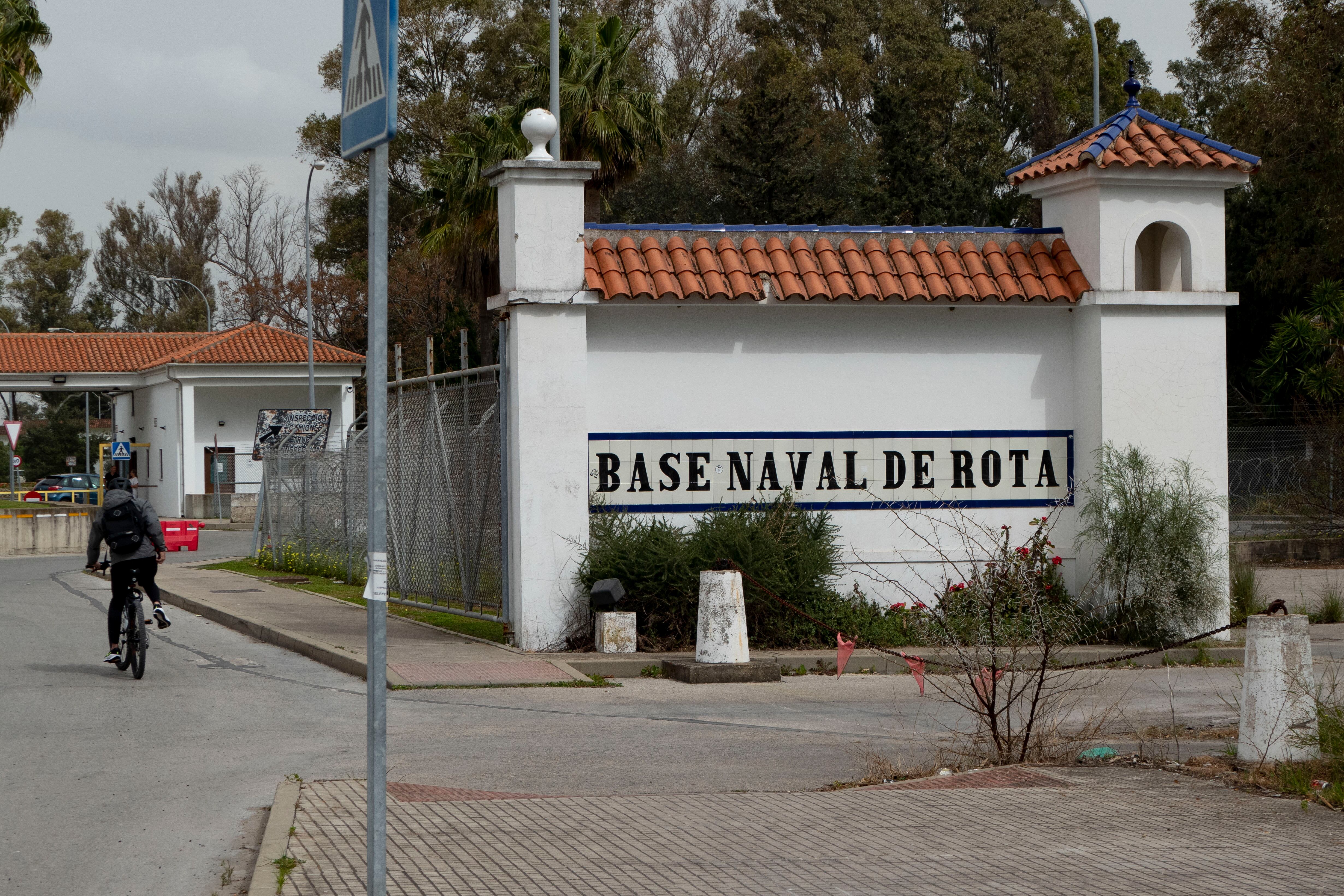  Entrada a la base Naval de Rota