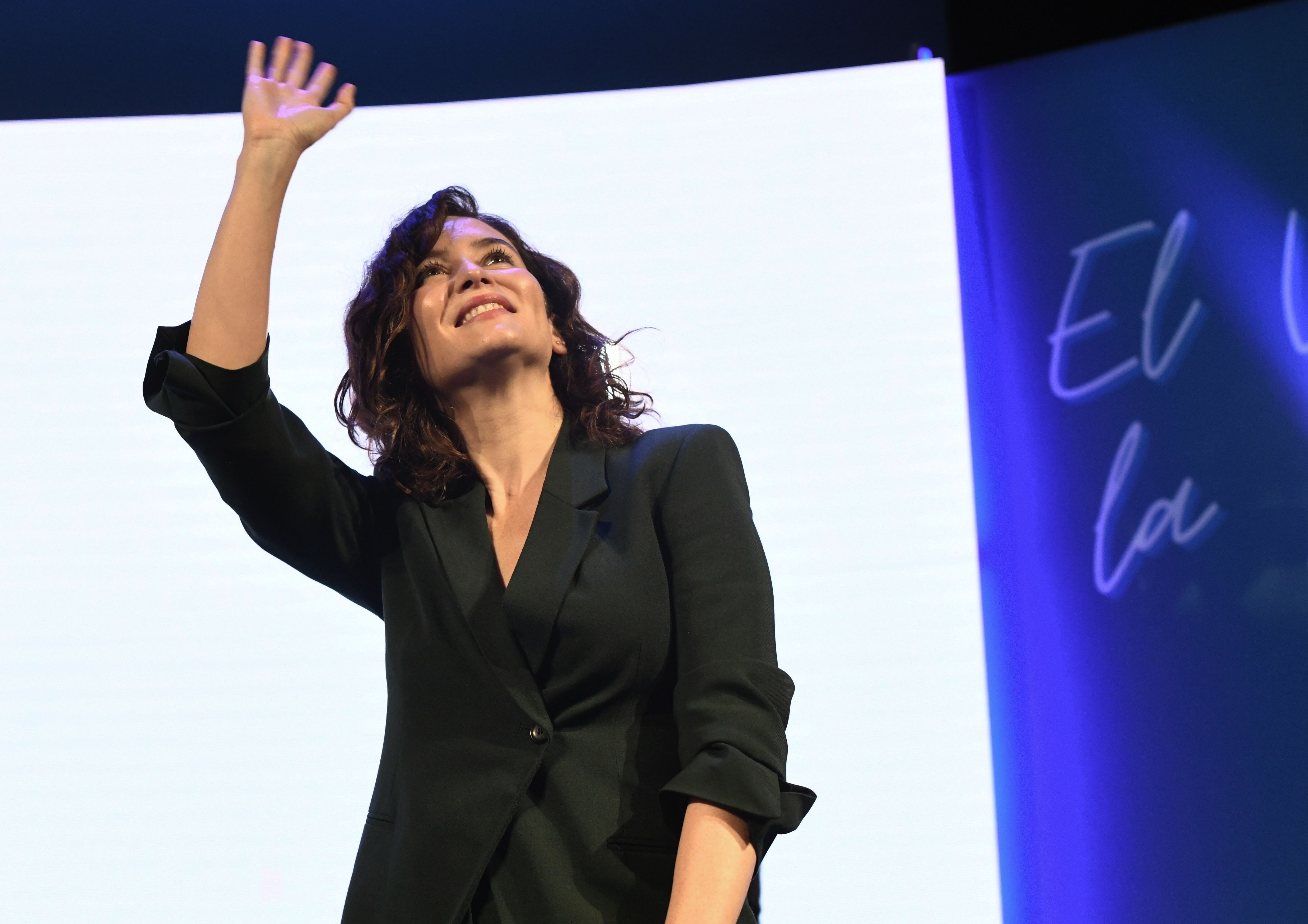 La presidenta de la Comunidad de Madrid, Isabel Díaz Ayuso durante el XIII Congreso Extraordinario de NNGG Madrid este sábado