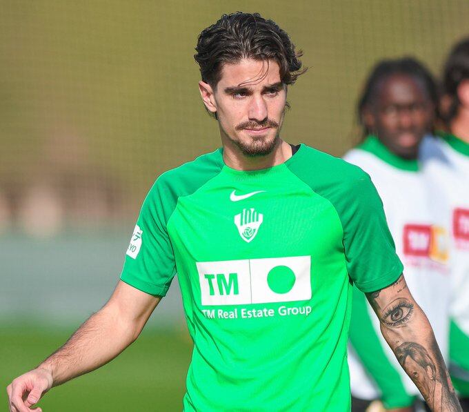 Álex Collado durante un entrenamiento con el Elche