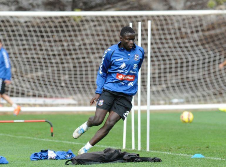 El senegalés Diop cedido por el Tenerife en el Mérida