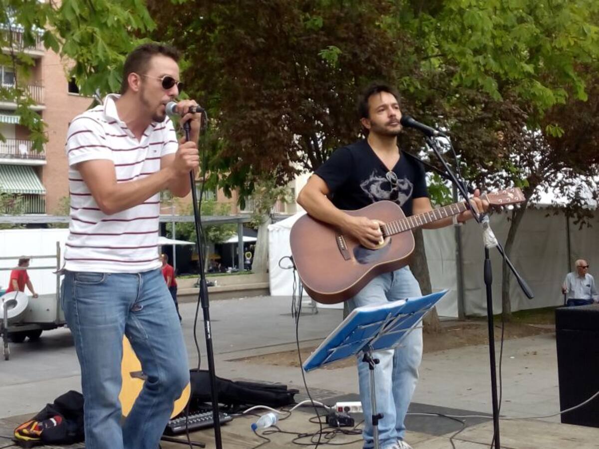 Música en directo ameniza las casetas de la Feria de Día en las fiestas de San Antolín de Palencia