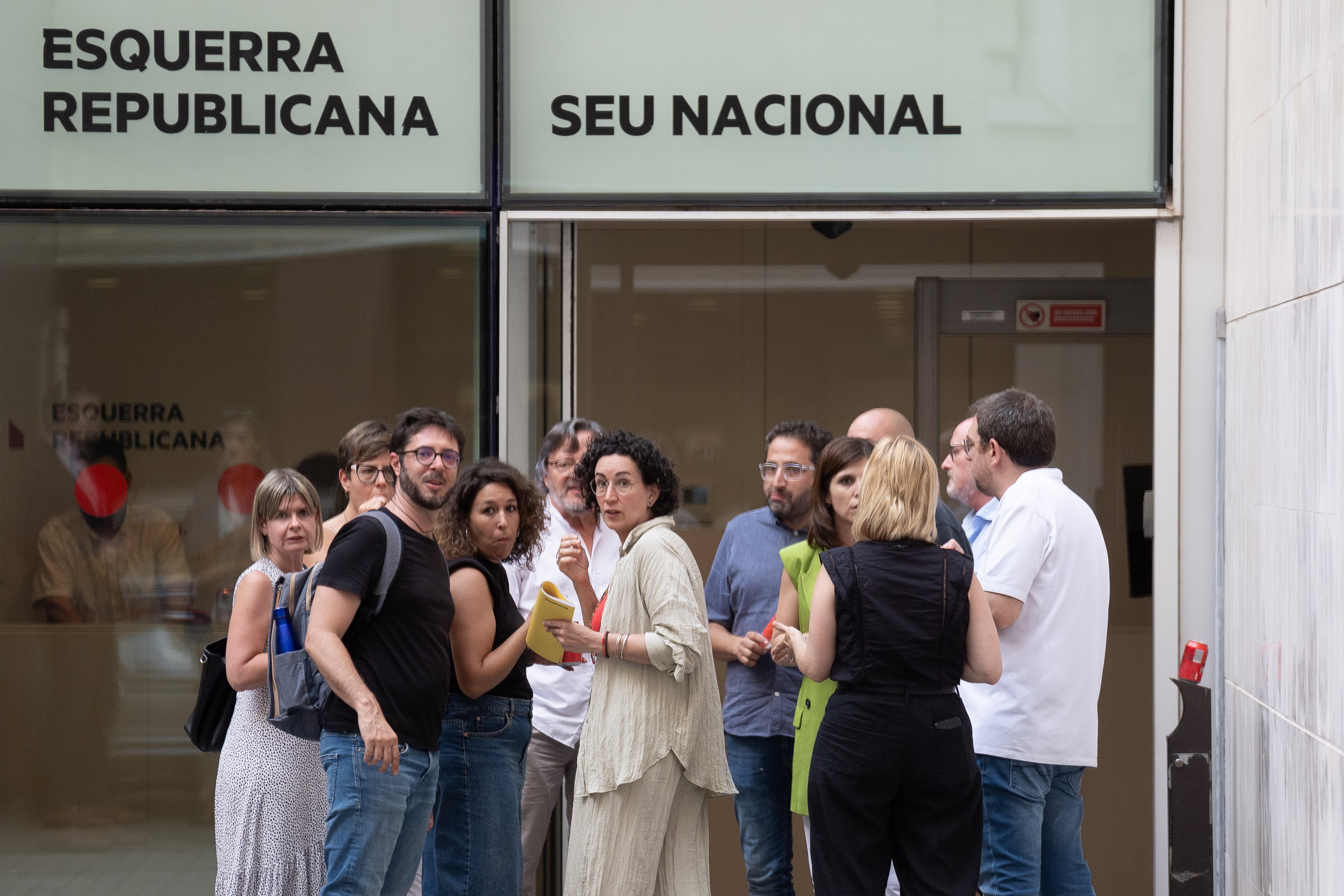 Los miembros de ERC en la sede nacional