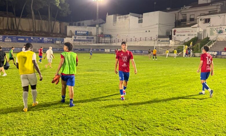 Partido entre el CP Villarrobledo y el CD Valdepeñas