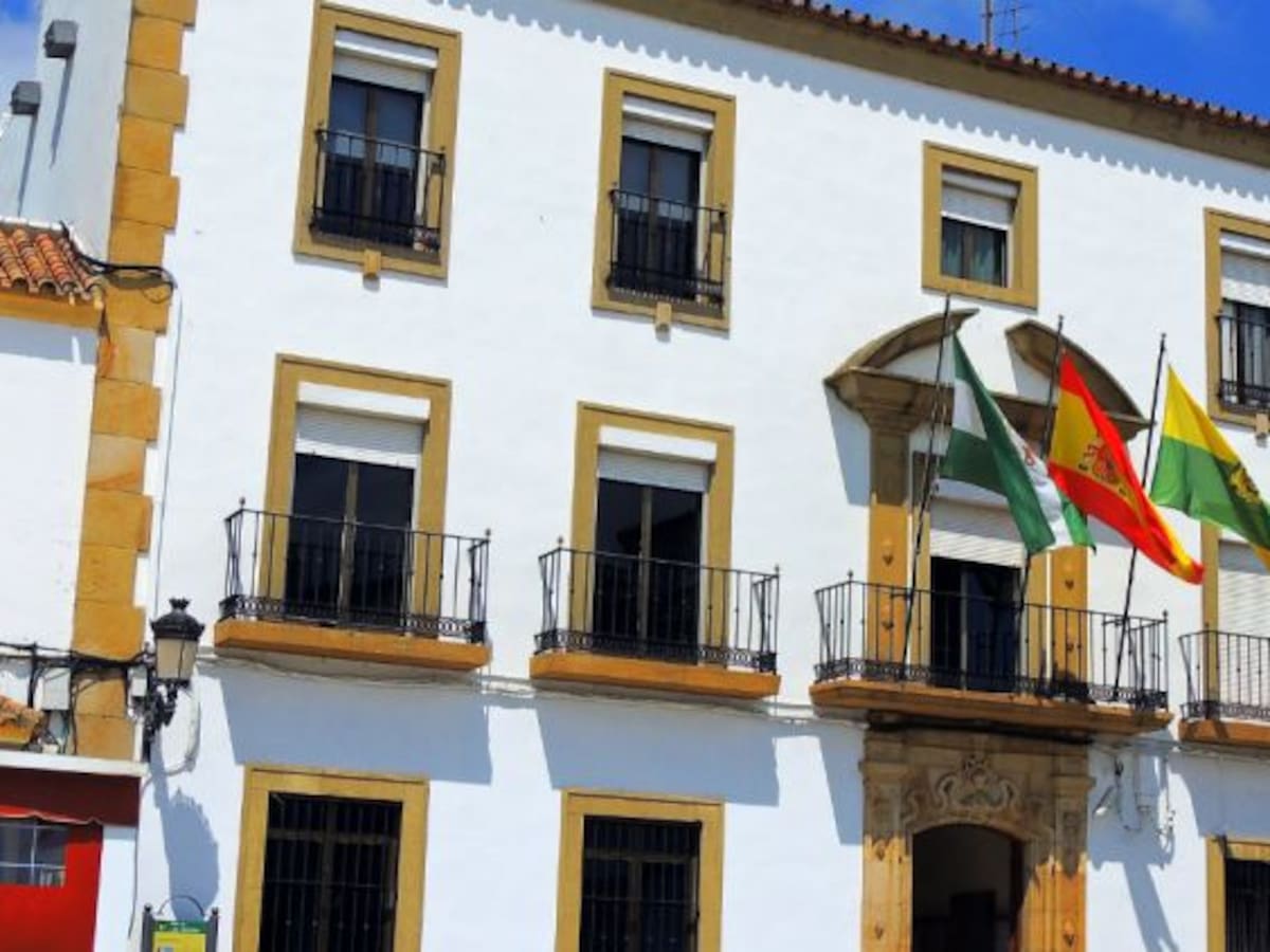 Jornada de luto en Los Barrios