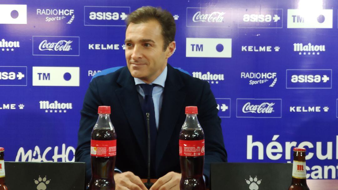 Carlos Parodi, en la sala de prensa del Rico Pérez