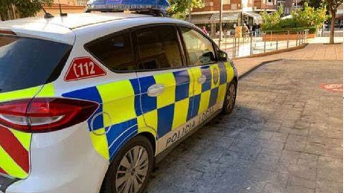 Un vehículo de Policía Local