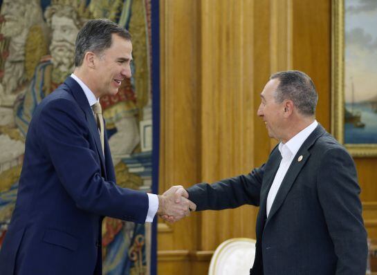 El rey Felipe VI ha recibido en el Palacio de la Zarzuela al portavoz de Compromís, Joan Baldoví.