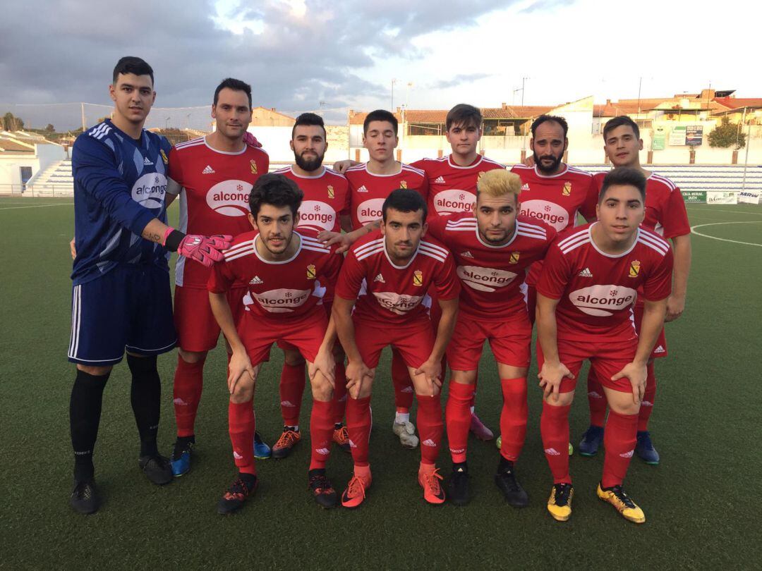 Equipo titular del Jódar C.F., en el Ramón Palacios, ante el Carolinense C.D.