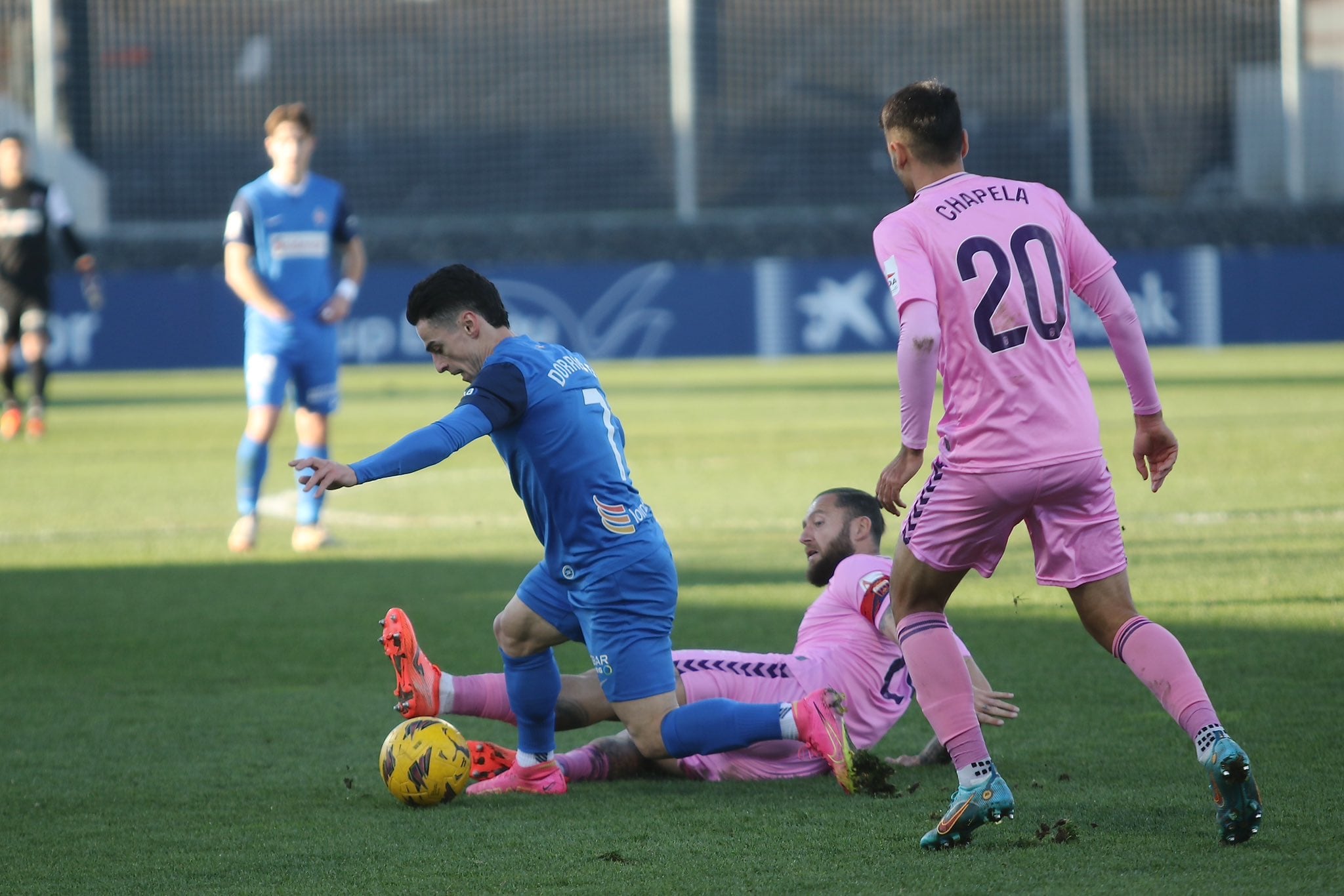 El Amorebieta cae en Lezama ante el Eldense y se hunde en la cola de la clasificación de Segunda División