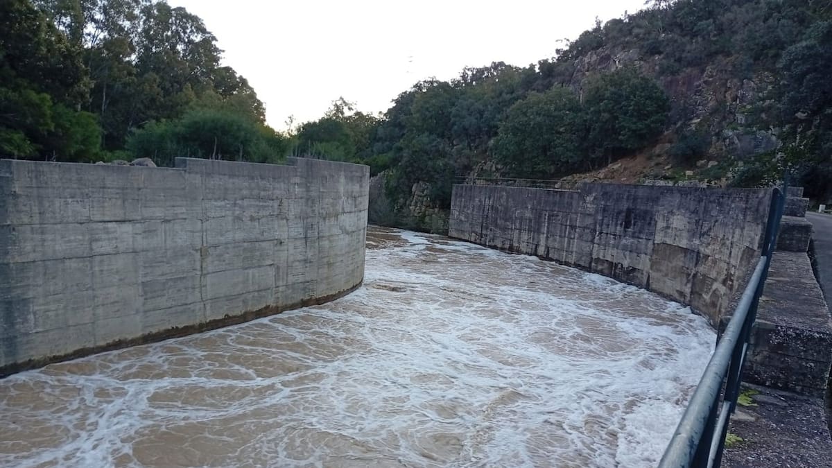 Hasta tres pantanos de la provincia desembalsan agua tras las intensas lluvias de los últimos días