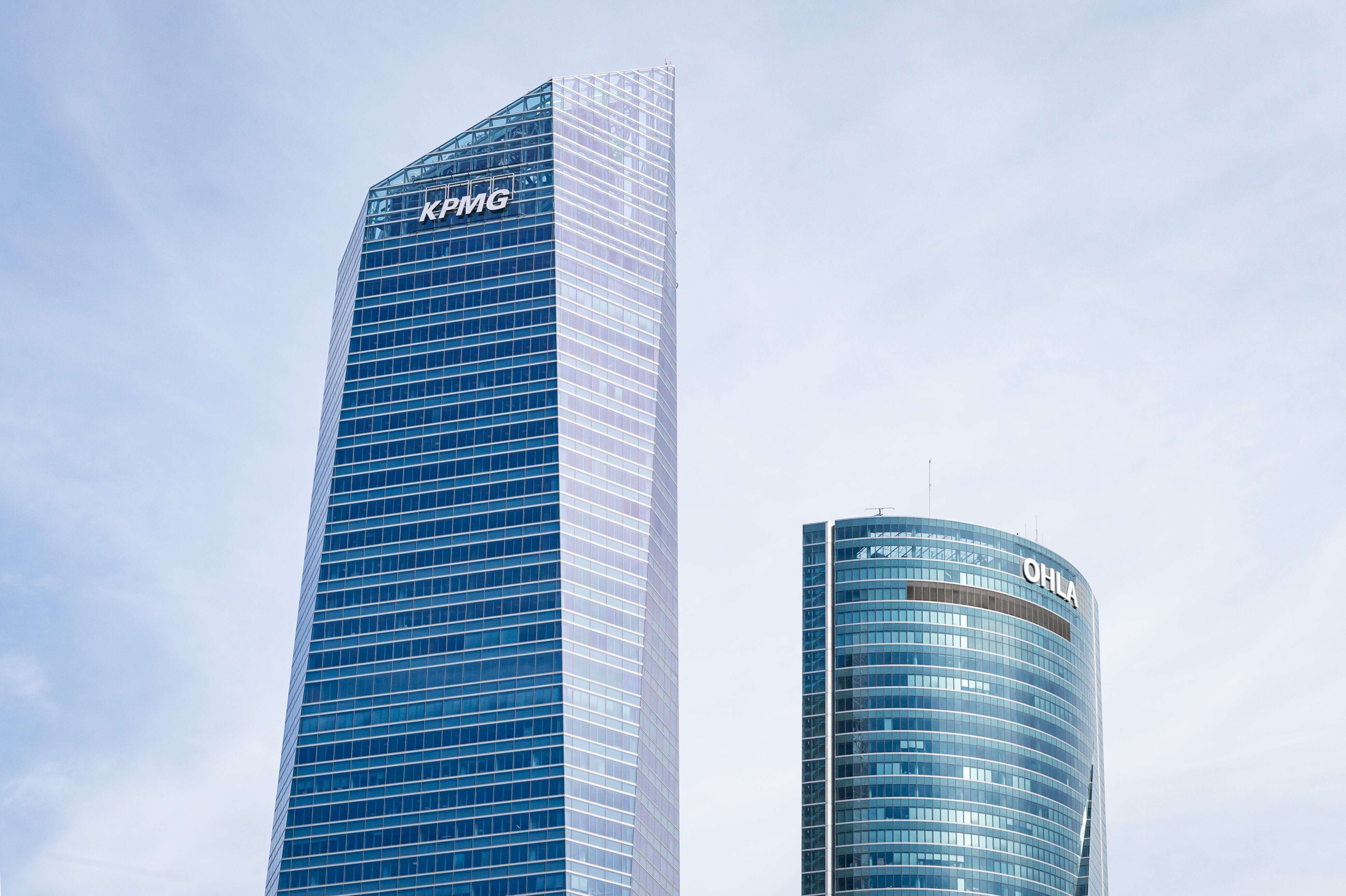 MADRID - 2023/09/01: Vistas de la Torre de Cristal, sede de KPMG España (Photo by Alberto Gardin/SOPA Images/LightRocket via Getty Images)