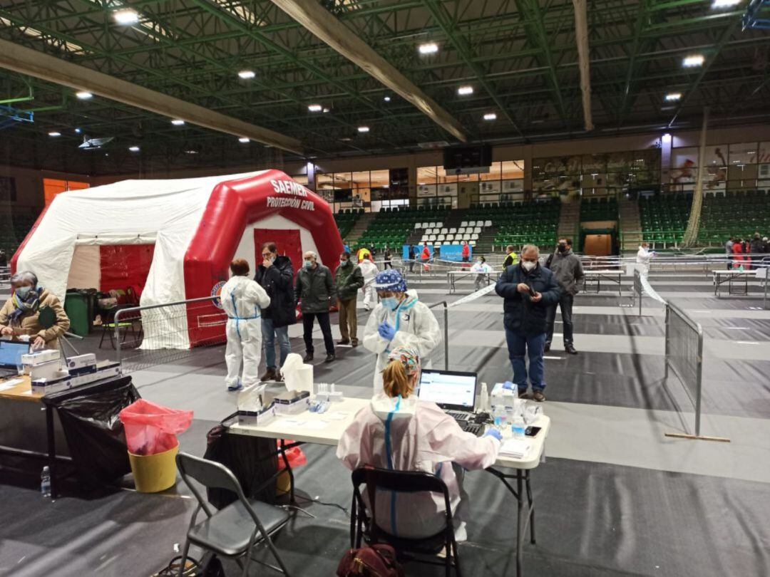 Cribado masivo en el pabellón Pedro Delgado de Segovia