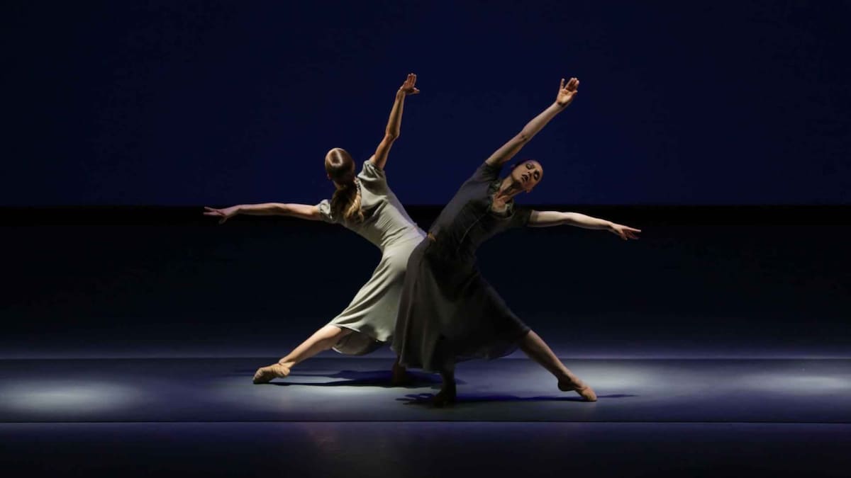 Iker Murillo y Edu Muruamendiaraz sobre el mes de la danza y la realidad de este sector en el territorio