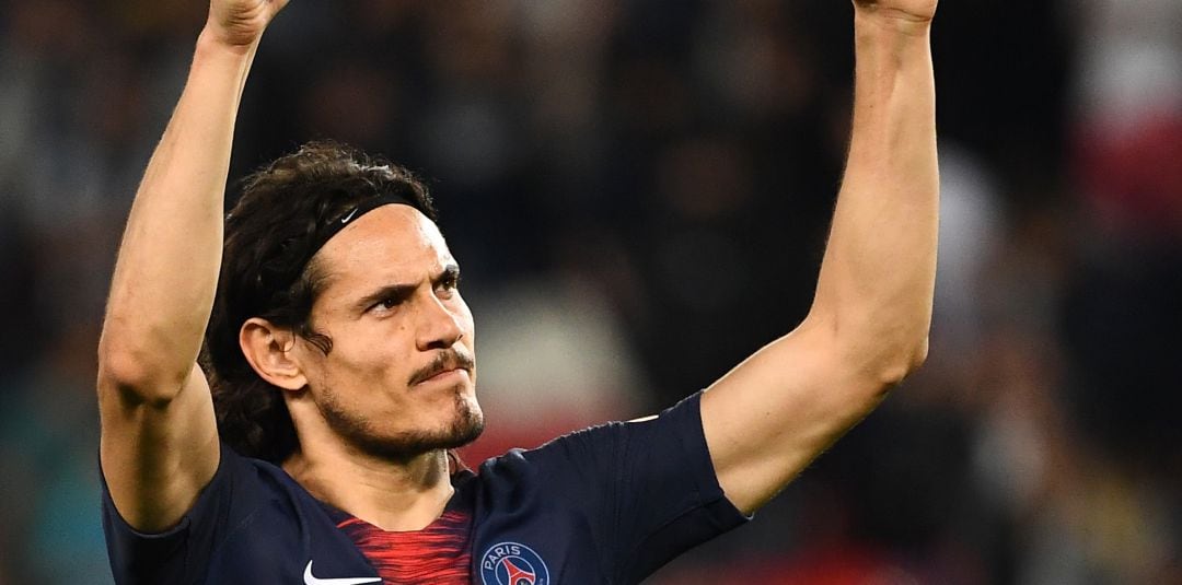 Edinson Cavani celebra un gol con el PSG