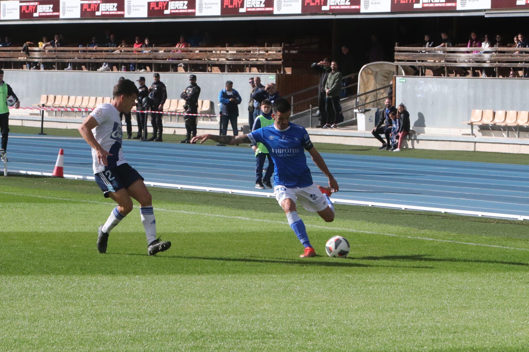 Antonio Bello durante el partido ante el Recre