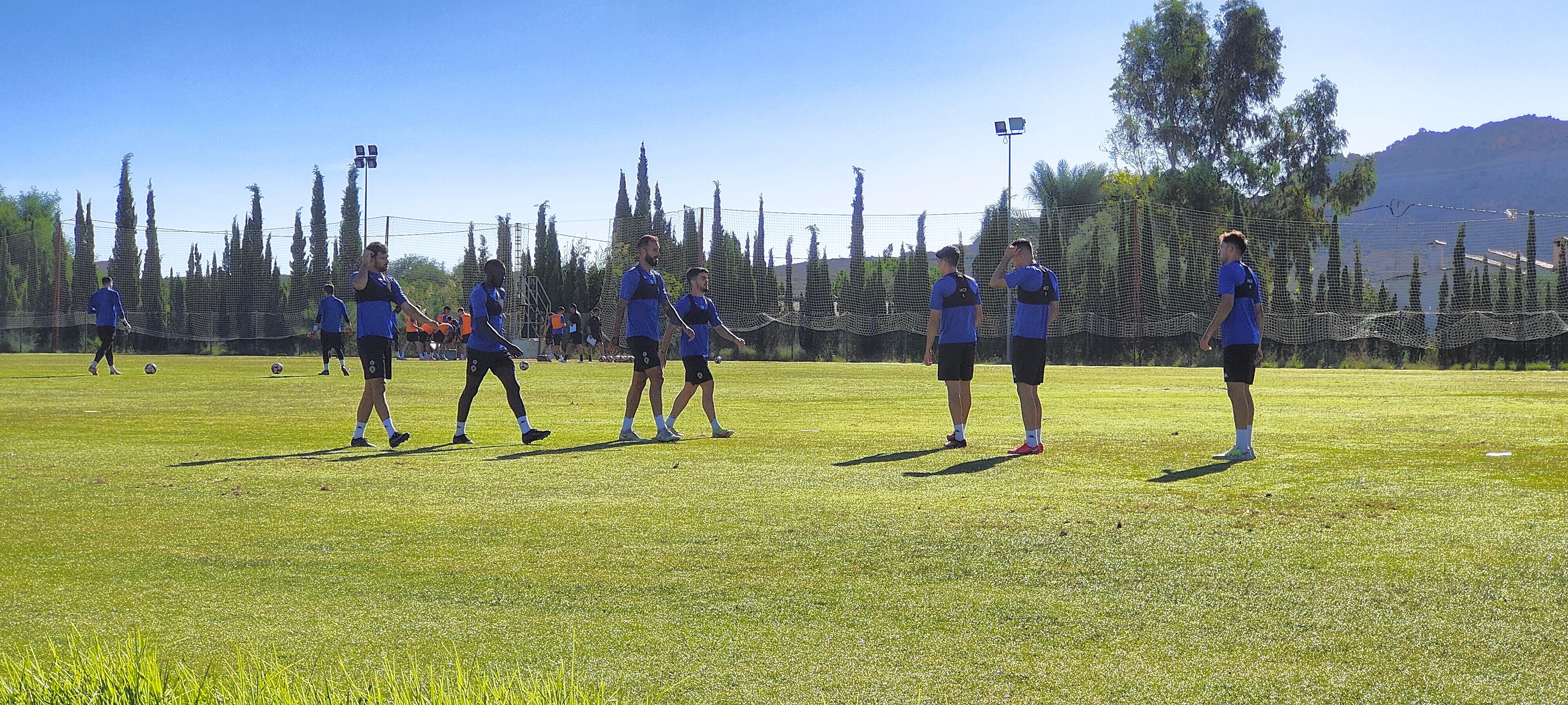 Entrenamientos de los jugadores del Hércules en las instalaciones de Fontcalent