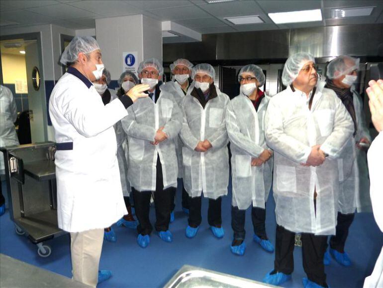 Una comisión parlamentaria visitó las cocinas del CHN la pasada legislatura.